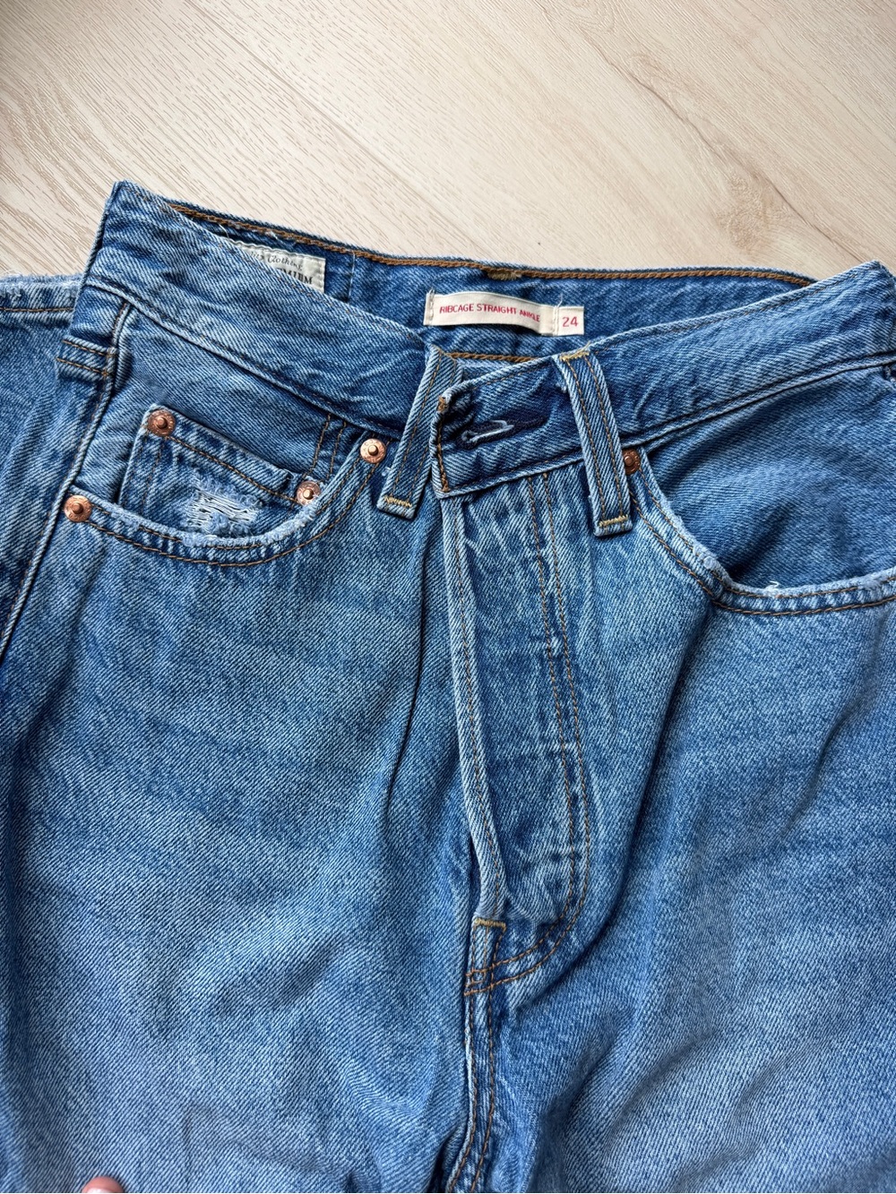 Levi’s Ribcage Straight Ankle Size 24 Women’s